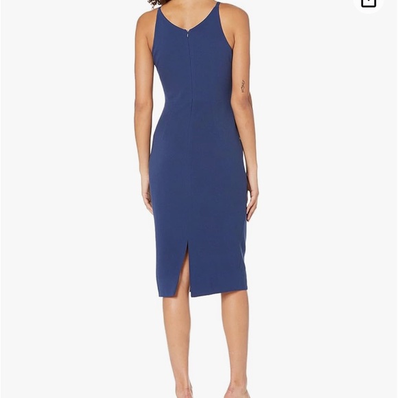 Dress The population - Picture 3 of 12